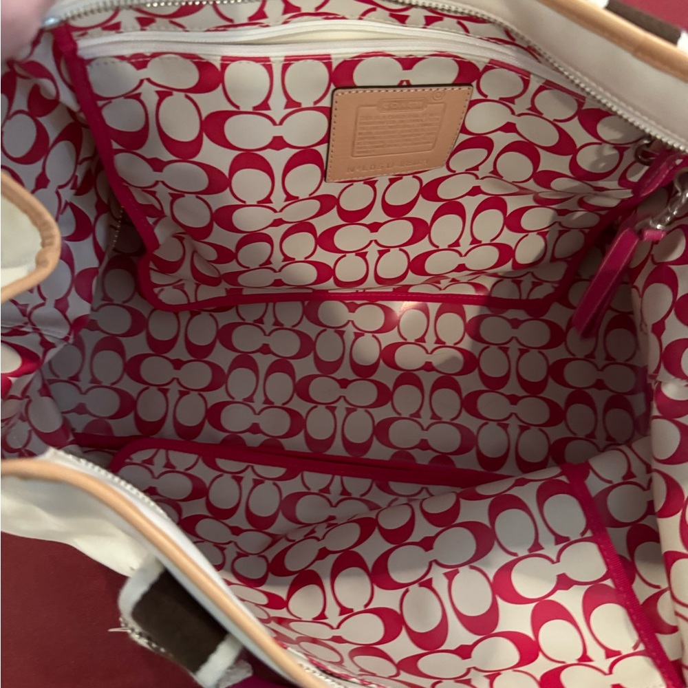 Coach White and Pink Women's Bag